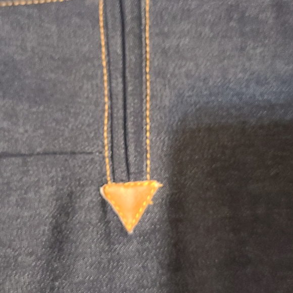 Clothes - Picture 3 of 3